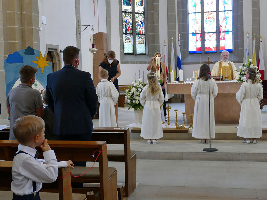 Feier der 1. Heiligen Kommunion in Sankt Crescentius (Foto: Karl-Franz Thiede)